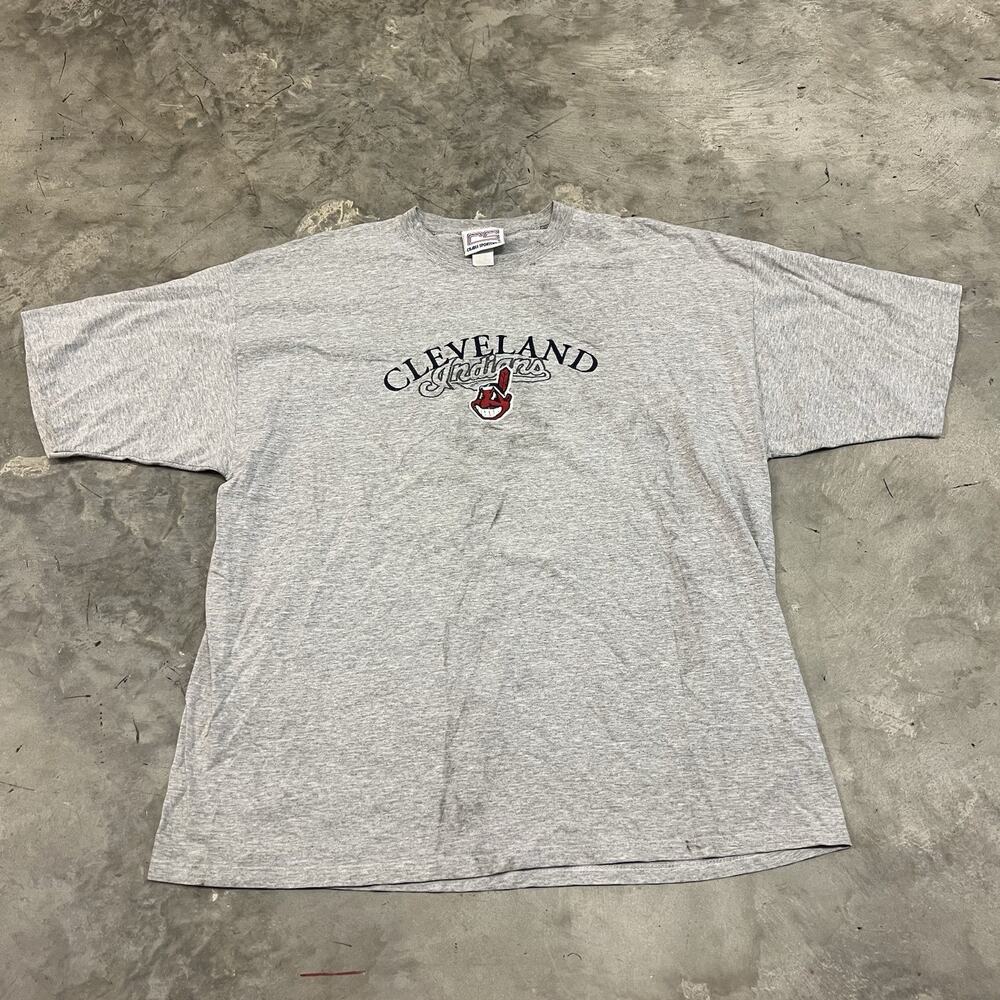 Vintage Crable Sportswear Cleveland Indians Size XL Gray Embroidered T-Shirt